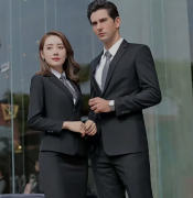 定制职业装提升企业团队形象！