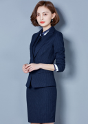 青岛工作服定做颜色面料和季节因素